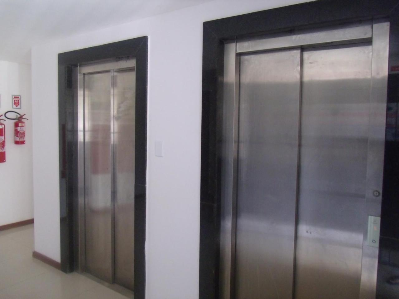 Apartamento 3/4 Completo Em Frente Ao Aeroporto السلفادور المظهر الخارجي الصورة